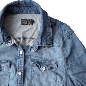 Ci Sono Denim Collection Women's denim Long Sleeve pearl snaps Button Up Shirt M